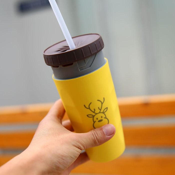 The Butt Cup: A Travel Mug With a Twisting Silicone Lid Like an